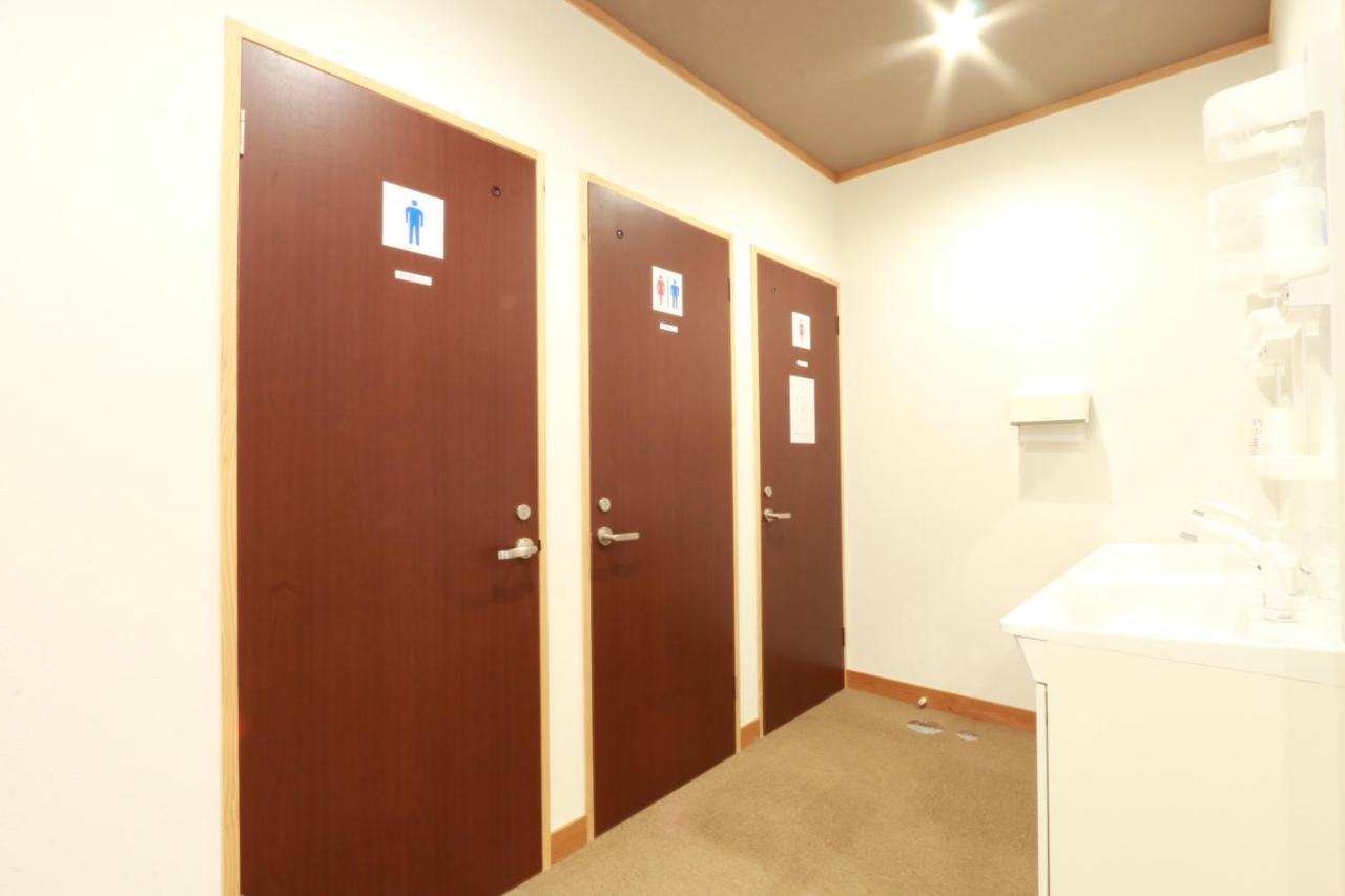 Simple Sleep 個室カプセル Hotel Hitoyoshi Bagian luar foto